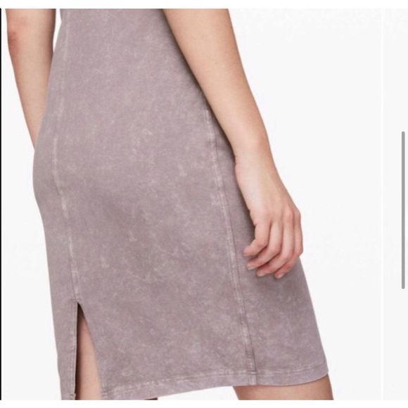 Lululemon Built in Bra Inner Glow Dress Sz 4 - Picture 5 of 9